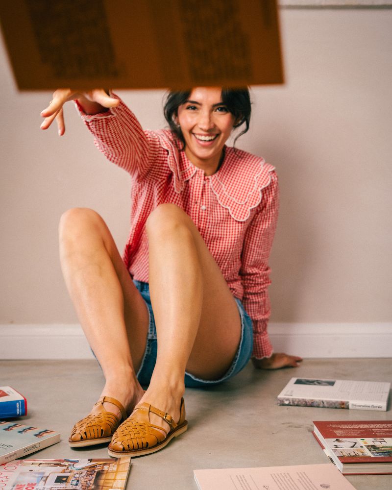 La Linda camel, huarache en cuir bovin et crêpe beige