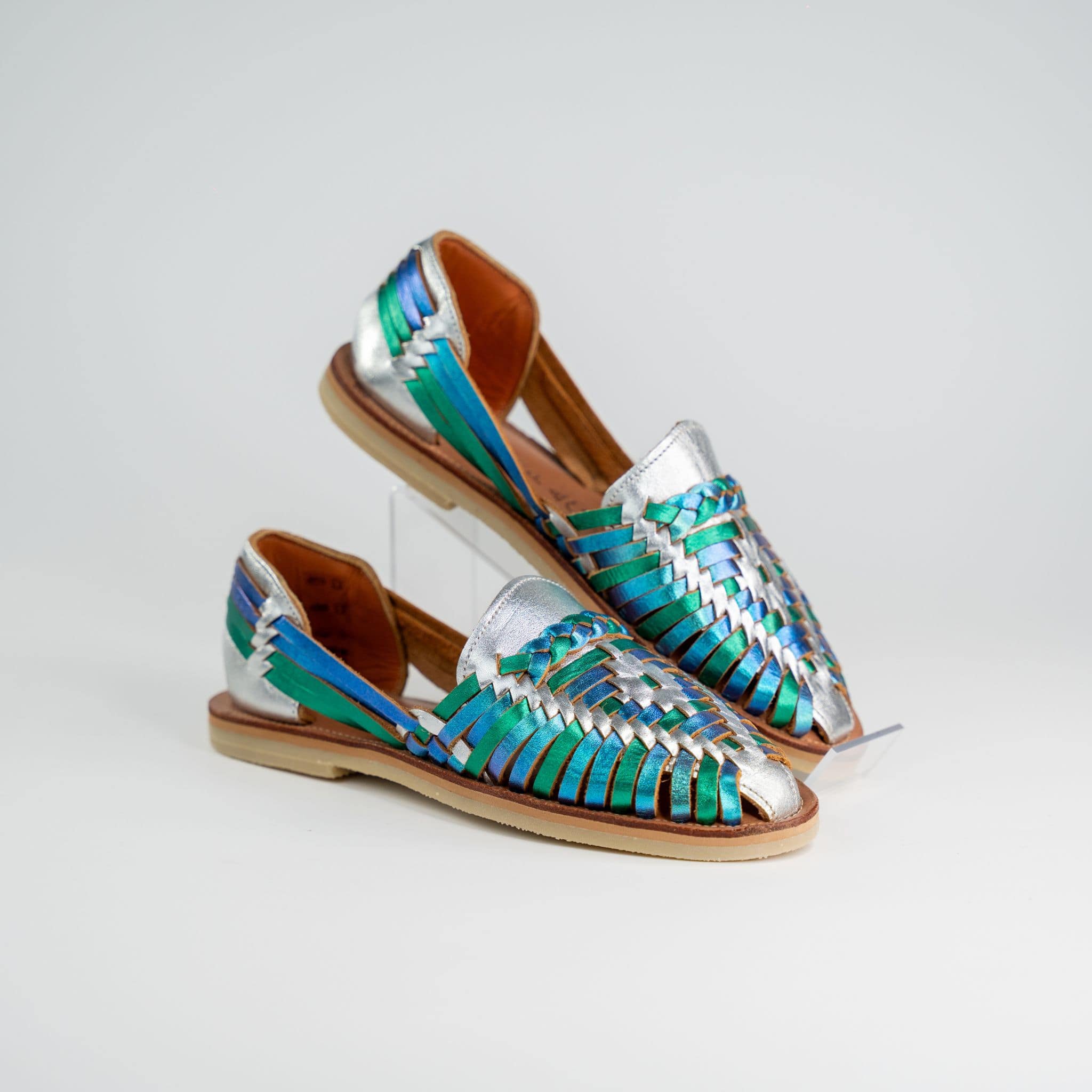 Alegre avec base argent et tressage blue mermaid et vert émeraude, sur fond blanc