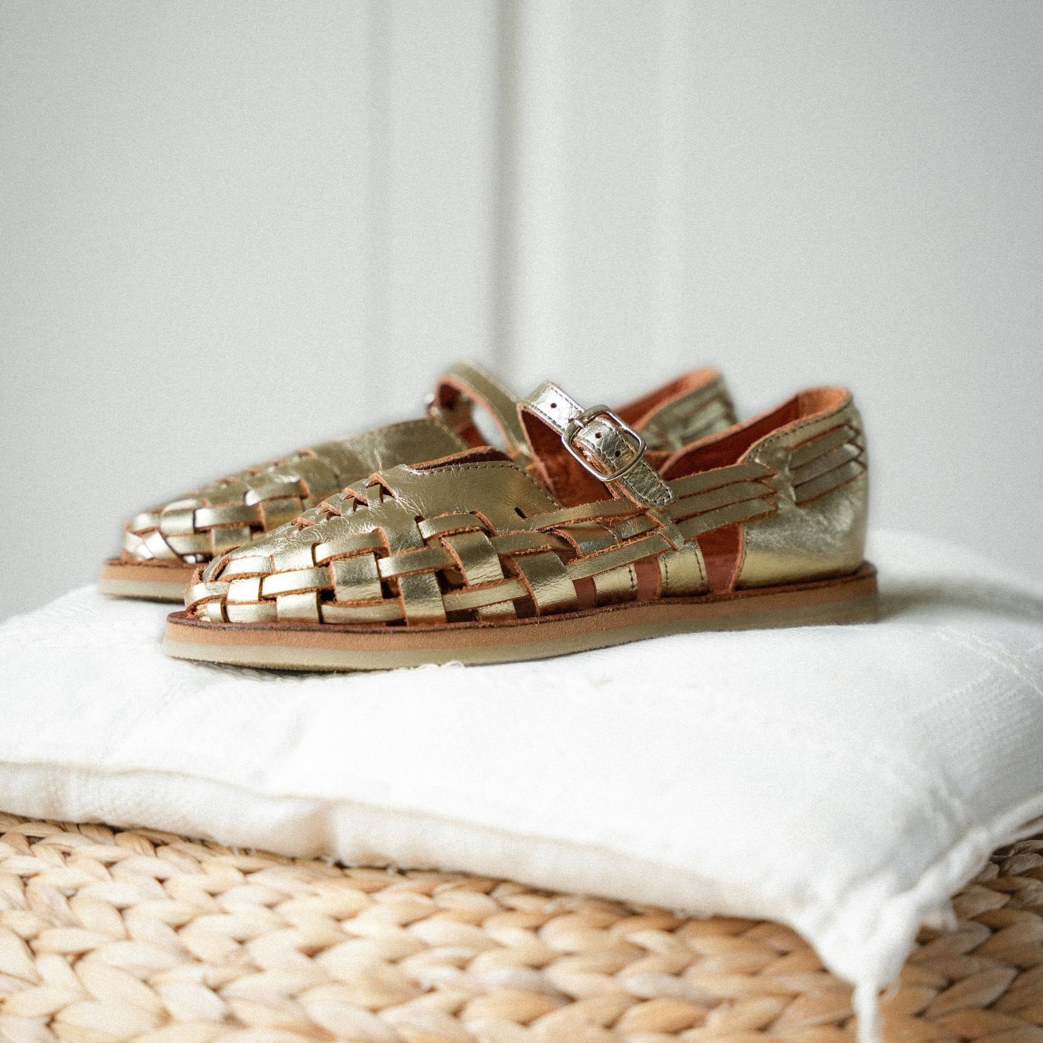 Gaby Champagne - Huarache Ballerine Mapache