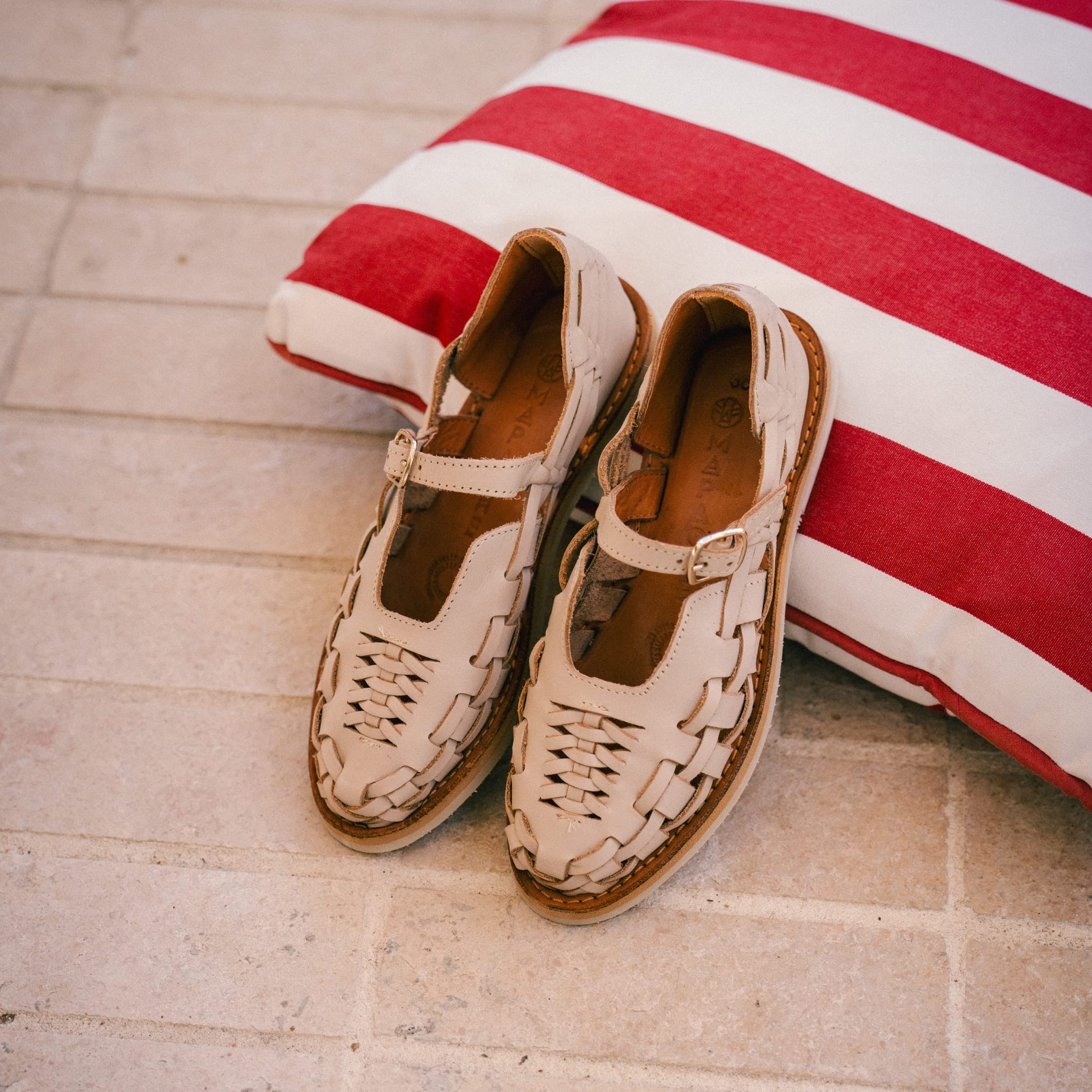 Gaby Grège - Huarache Mapache