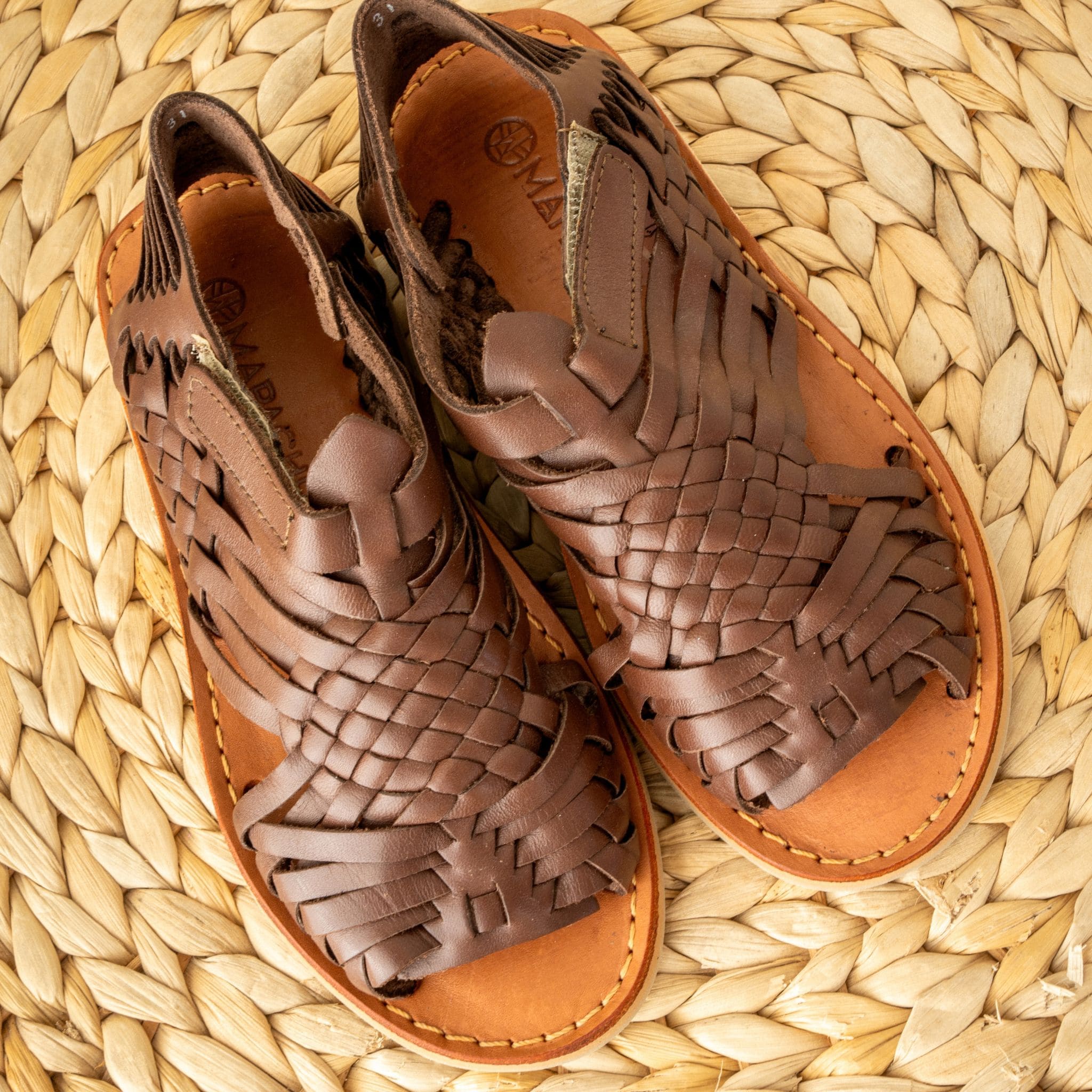 SANDALITA CHOCOLAT - SANDALE ENFANT MAPACHE