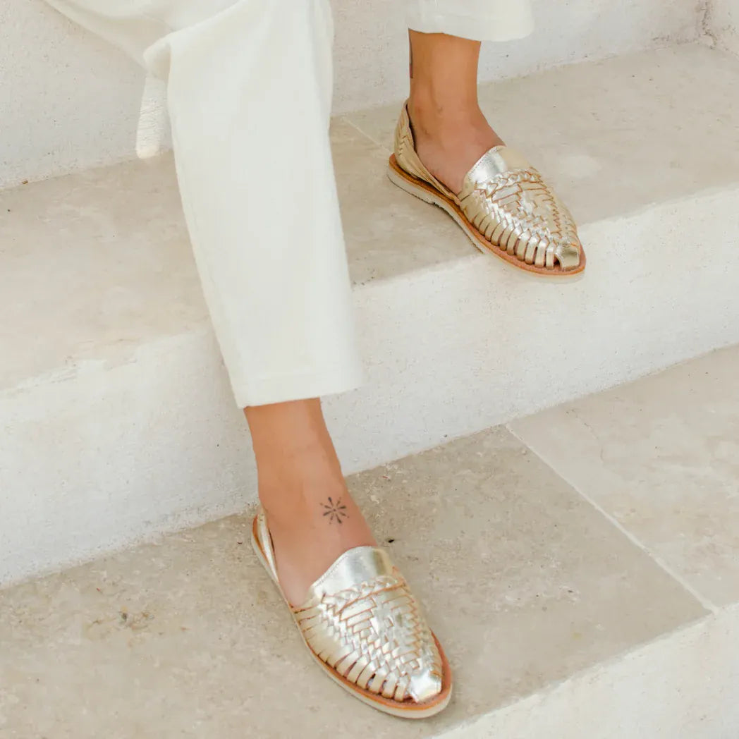 Sandale huarache femme Alegre Champagne en cuir tressé doré fait main au Mexique - Mapache