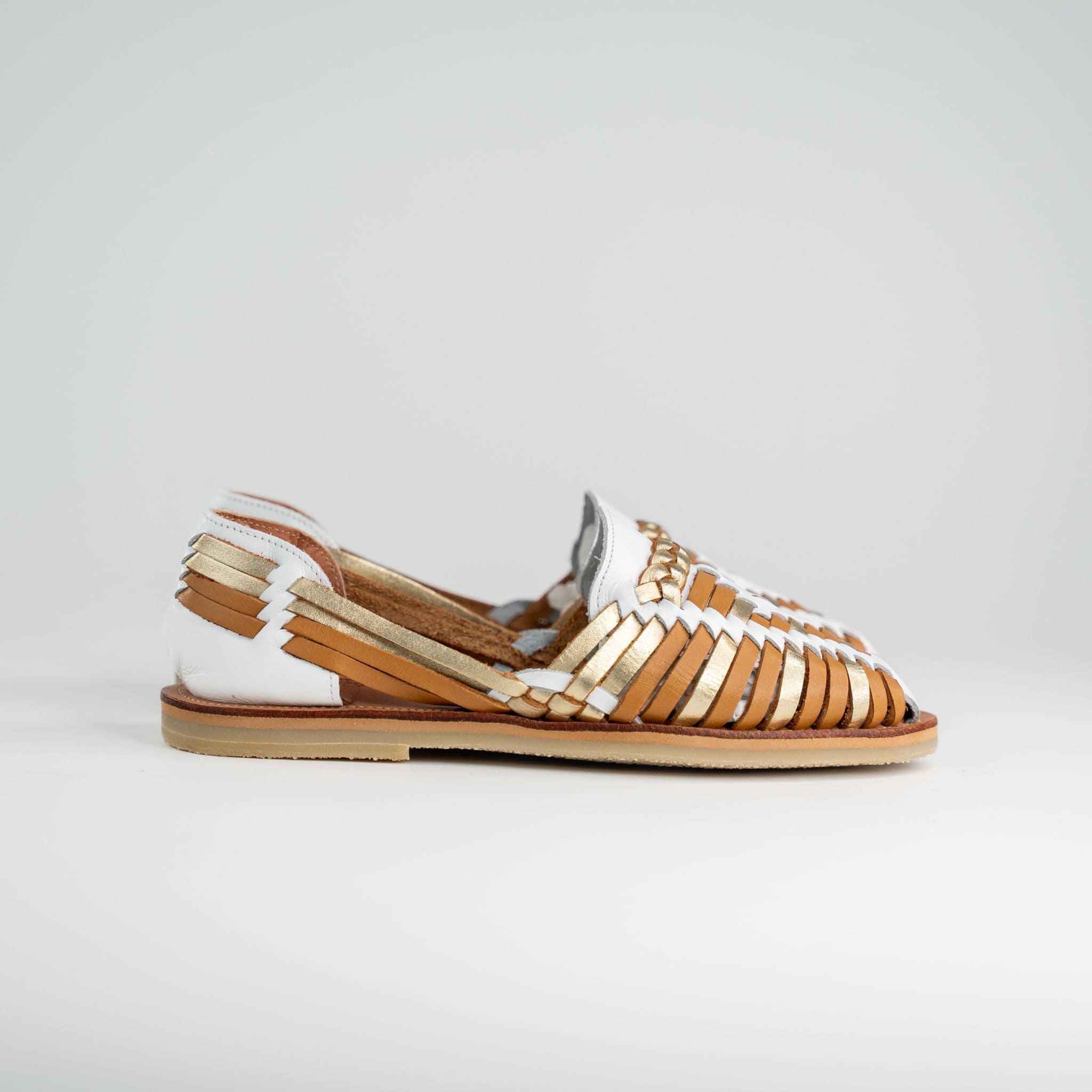 Alegre avec base blanche et tressage camel et champagne, sur fond blanc