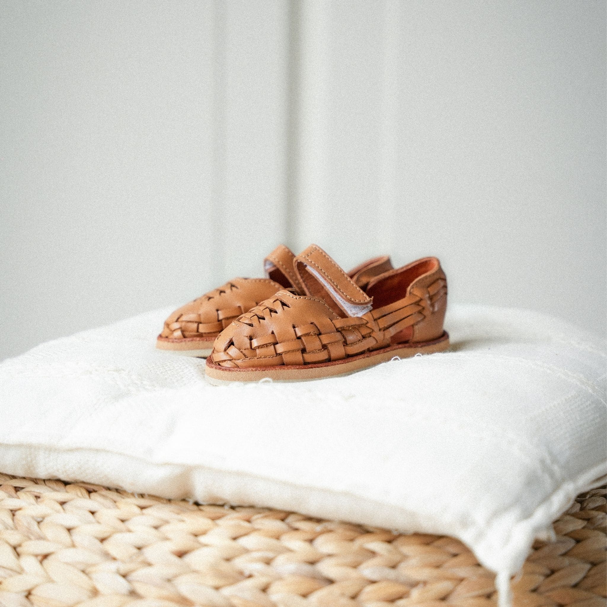 GABRIELLA CAMEL - HUARACHE ENFANT MAPACHE