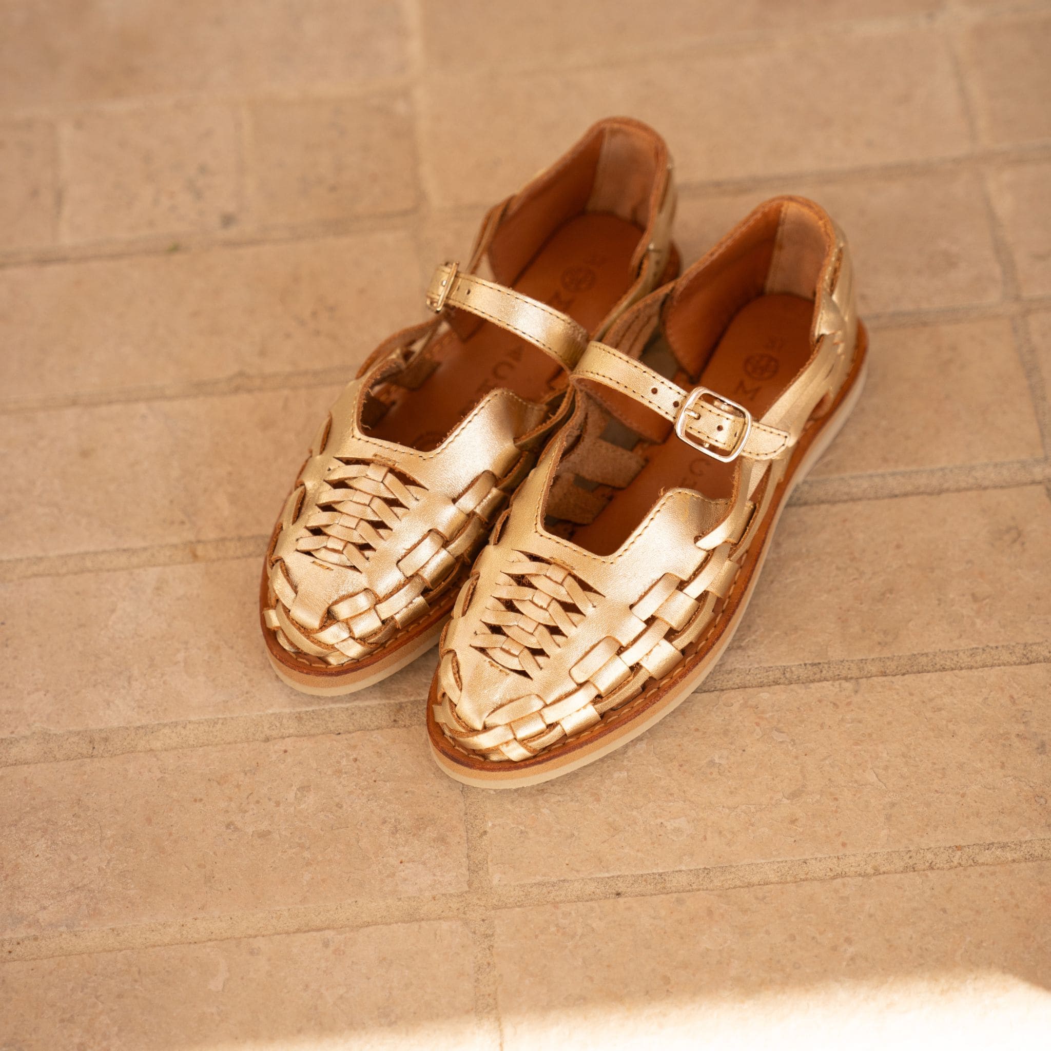 Gaby Champagne - Huarache Ballerine Mapache