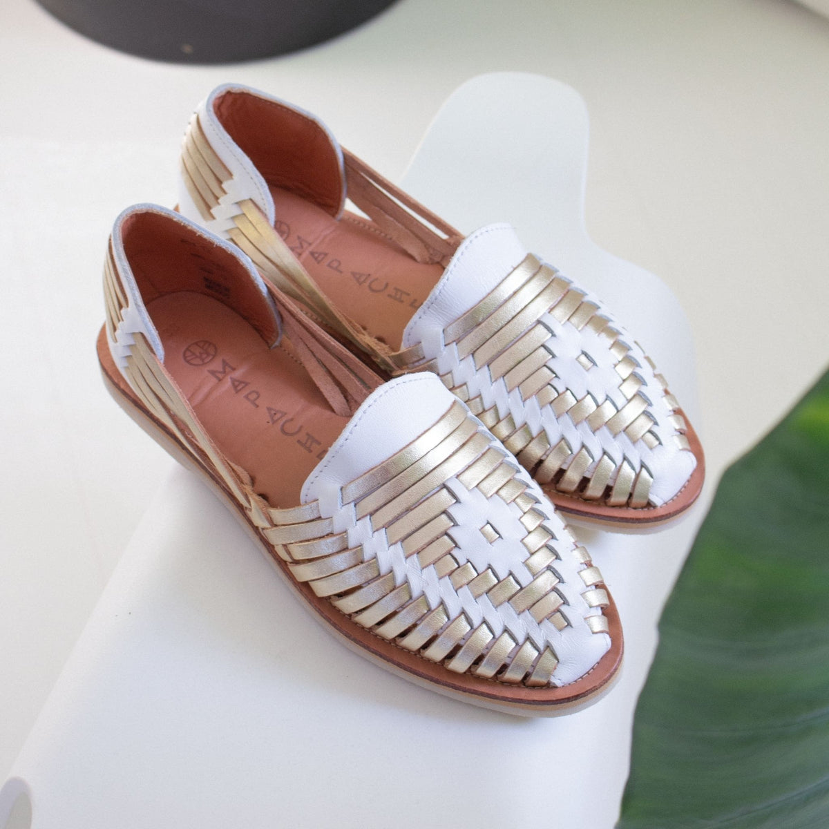 Sandale huarache en cuir tressé – Ibarra Coco Champagne Mapache