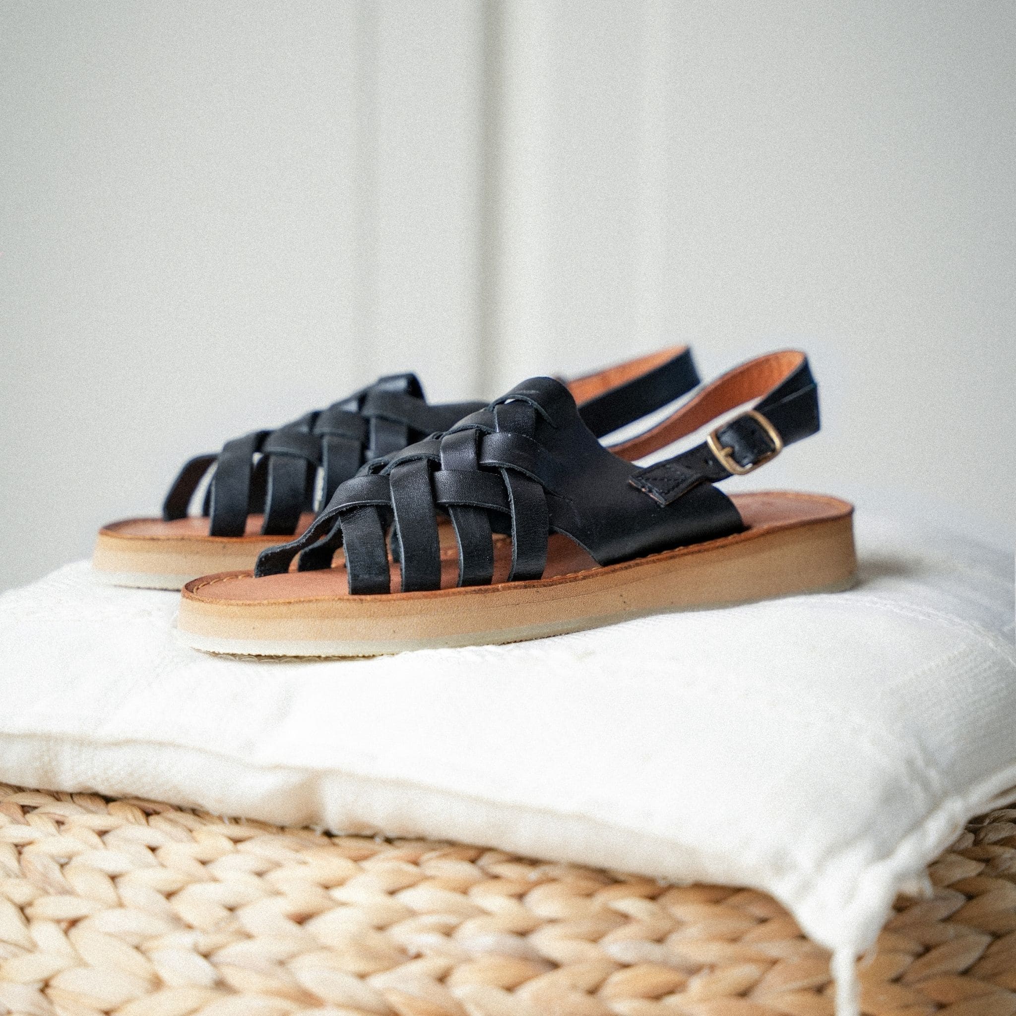 LOLA NOIR - SANDALE FEMME MAPACHE